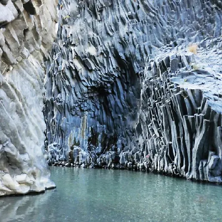 My Sicily Couette-café